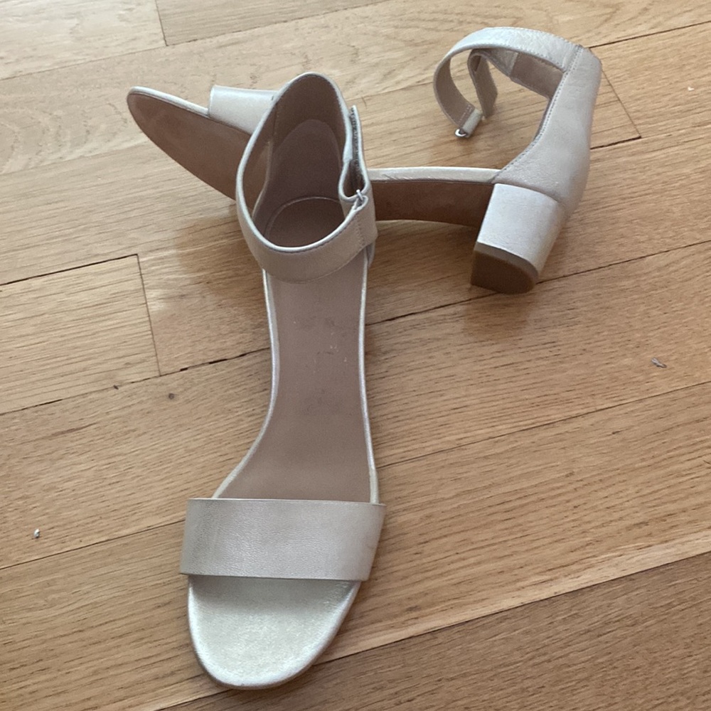 Vince Womens Rita Ankle Strap sandals.Leather